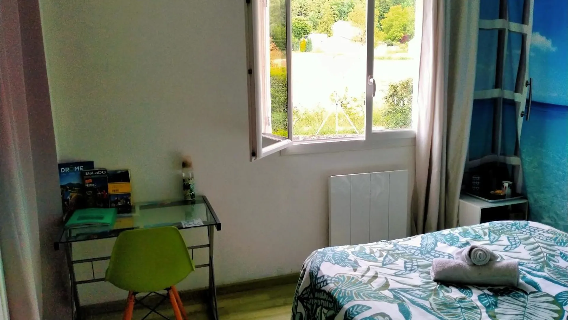 Quarto em Acomodações Particulares Chambres D'Hotes & Studio L'Hosting Noix Hostun França